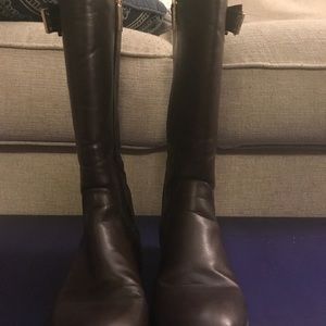 Girls used Michael Kors boots